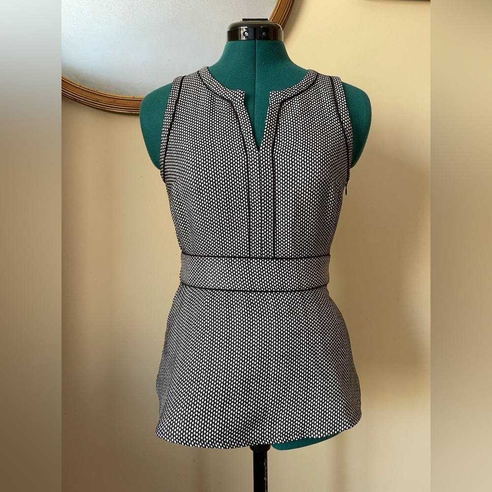 Banana Republic Black and White Sleeveless Blouse